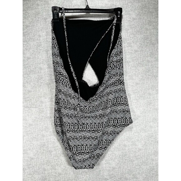 OLD NAVY Swimsuit Cut Out Black and White Size Large - Picture 3 of 7